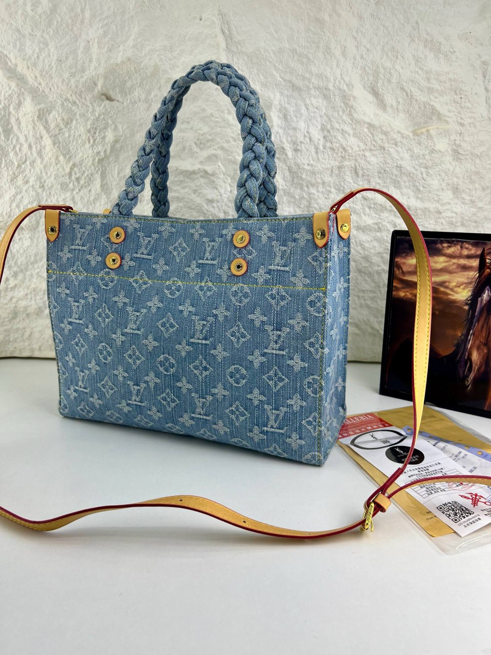 Denim Tote Elegance - الصورة 4