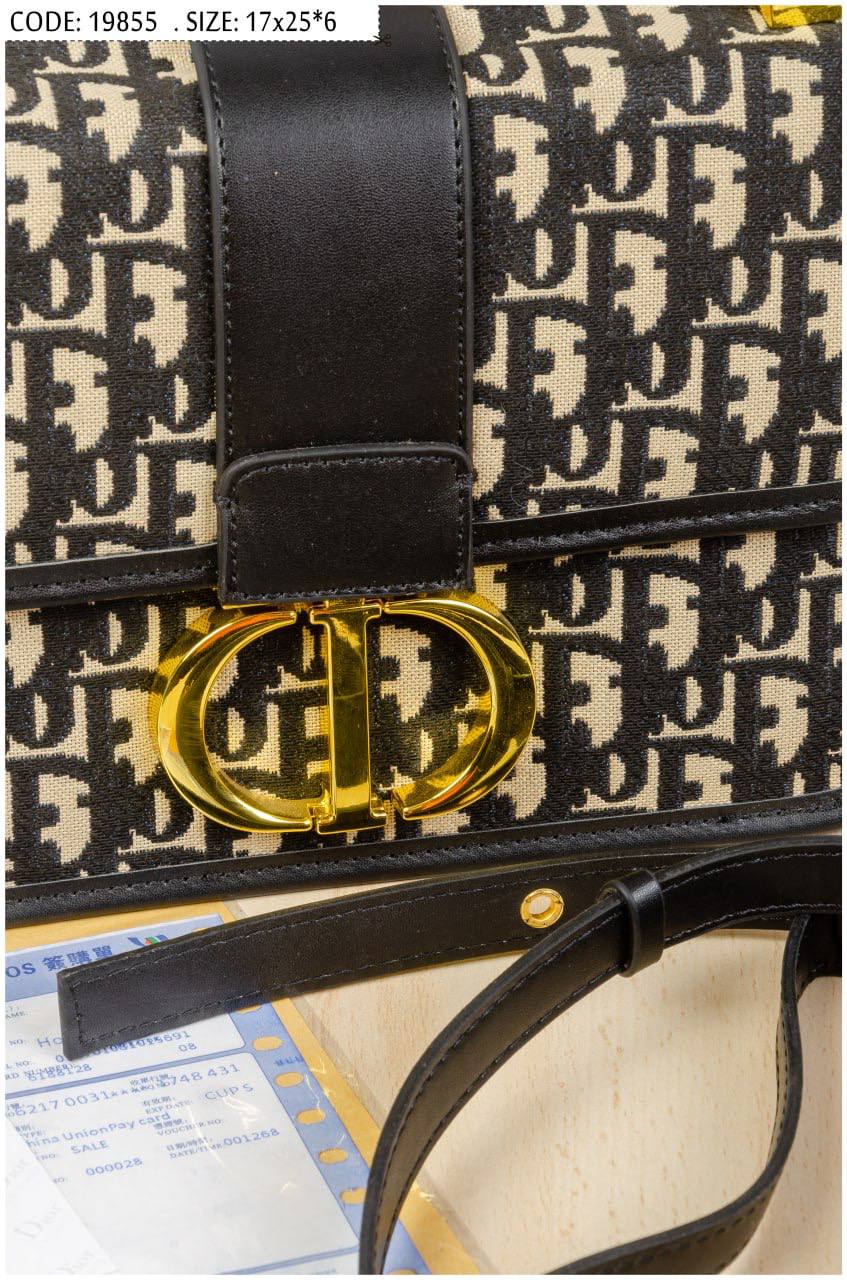 Royal Monogram - الصورة 4