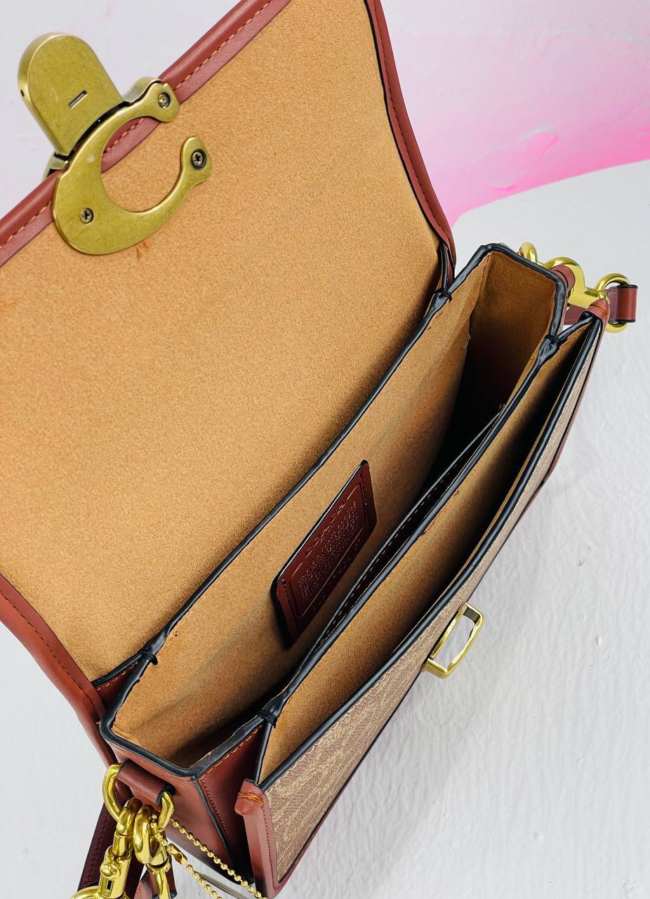 Coach Classic Charm - Image 5