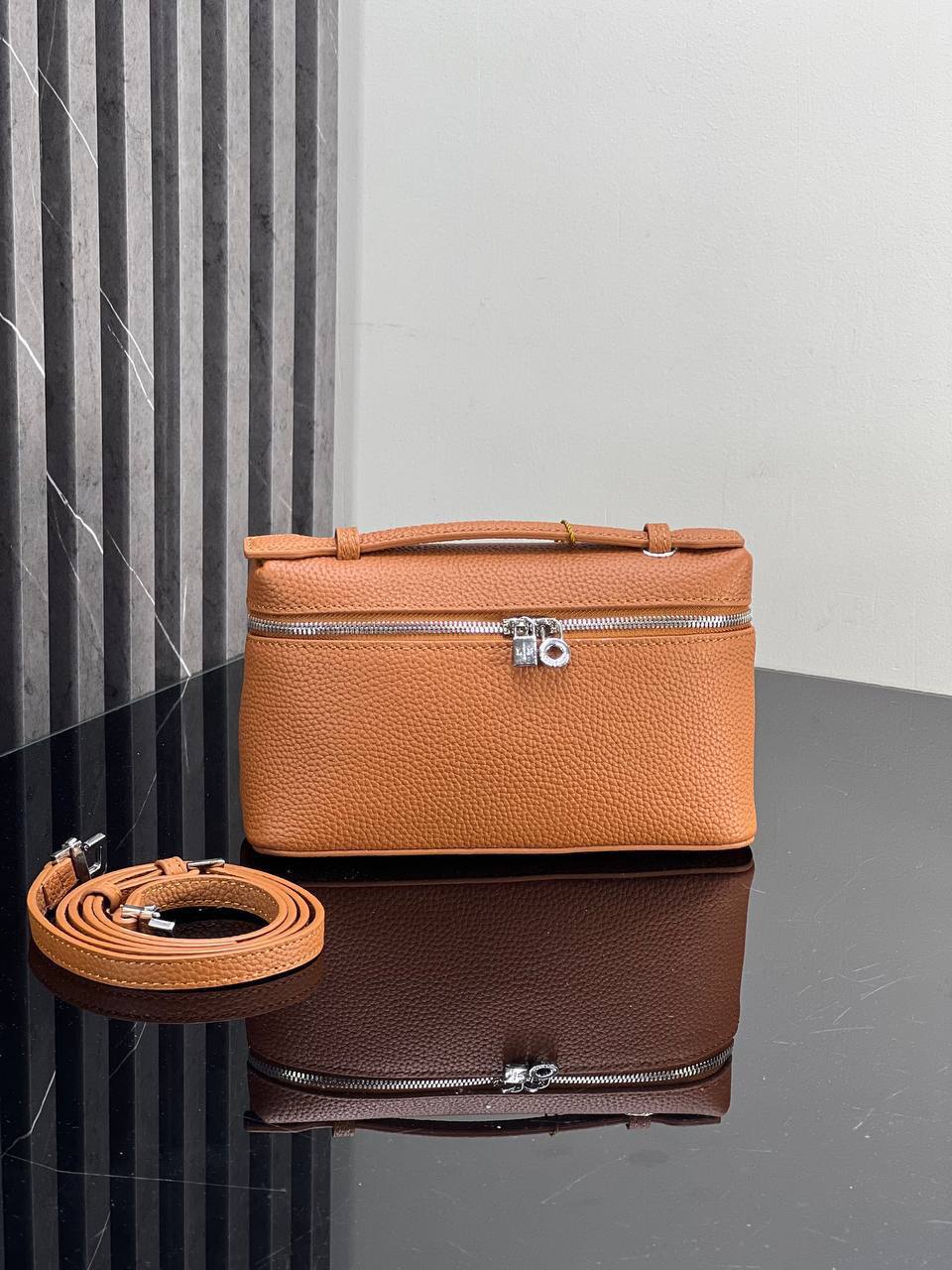 Loro Piana - Image 13