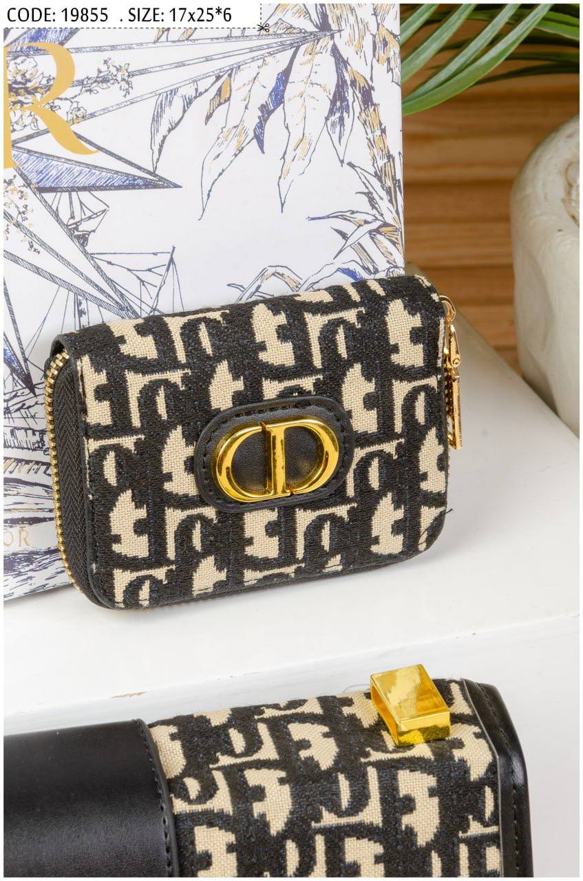 Royal Monogram - الصورة 5