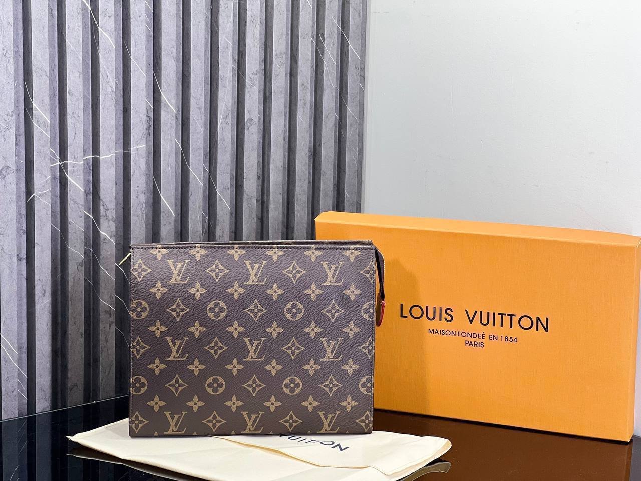 Louis Vuitton Monogram Toiletry Pouch -FOR029 - Image 10