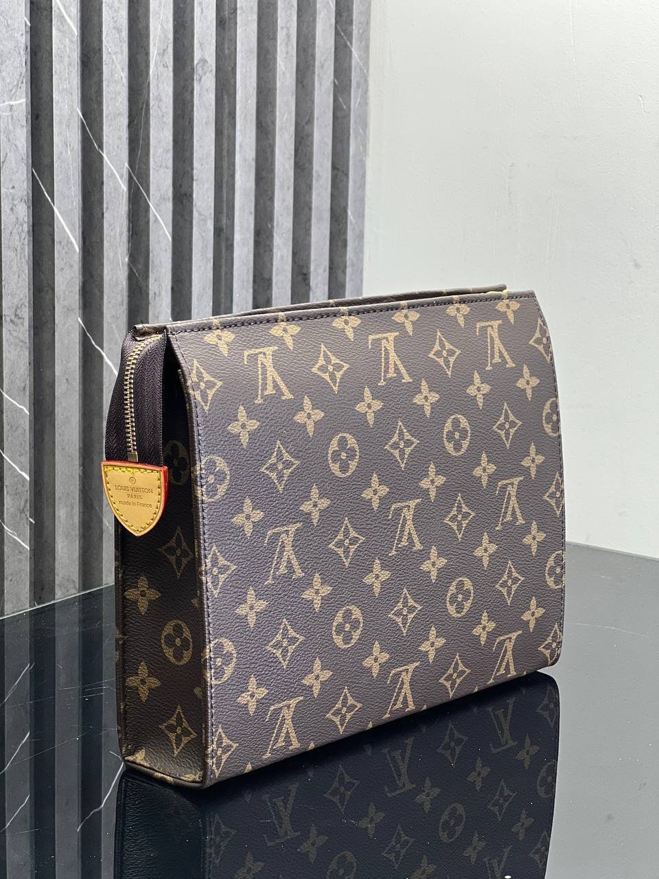 Louis Vuitton Monogram Toiletry Pouch -FOR029 - Image 9