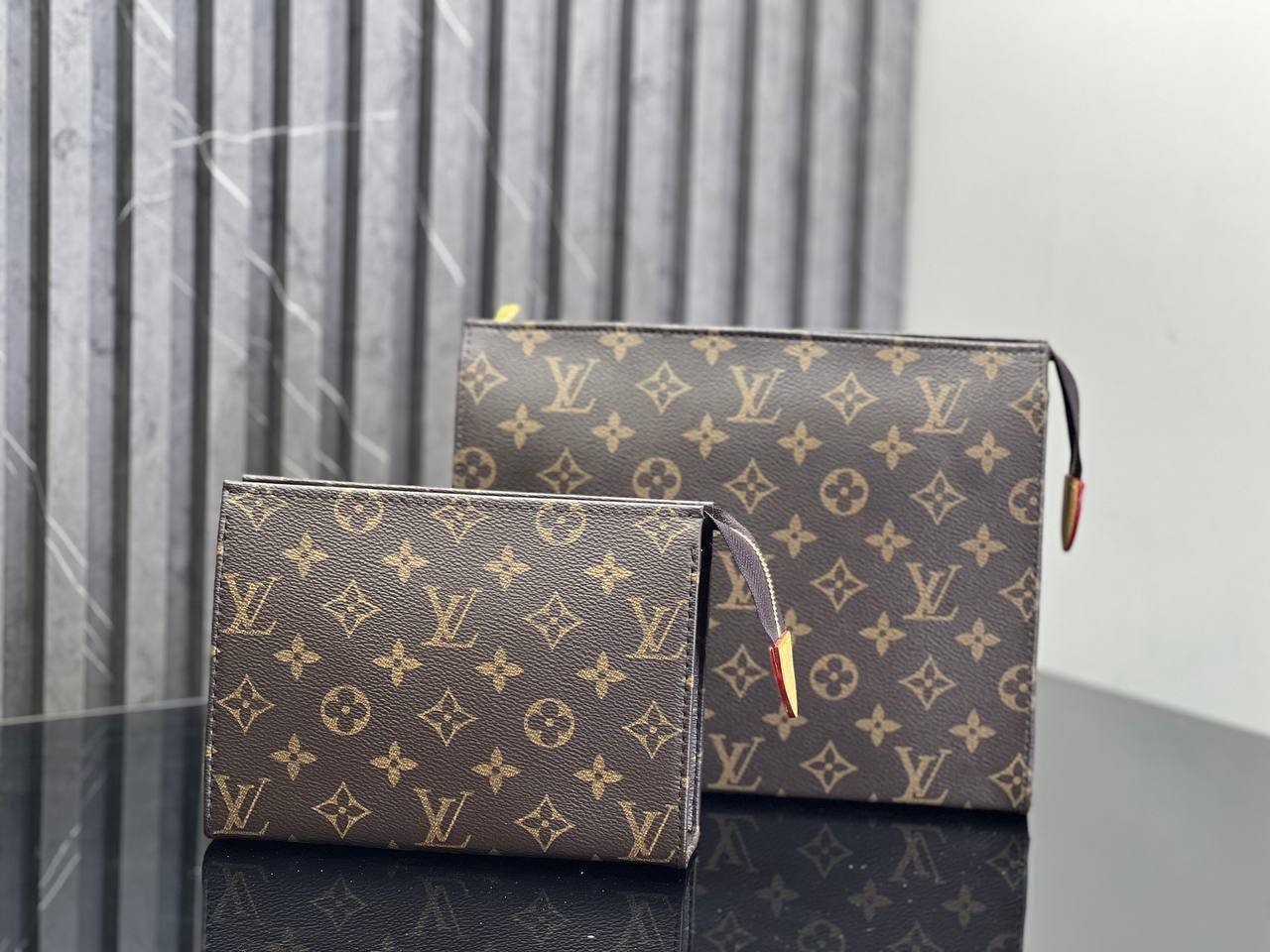 Louis Vuitton Monogram Toiletry Pouch -FOR029 - Image 4