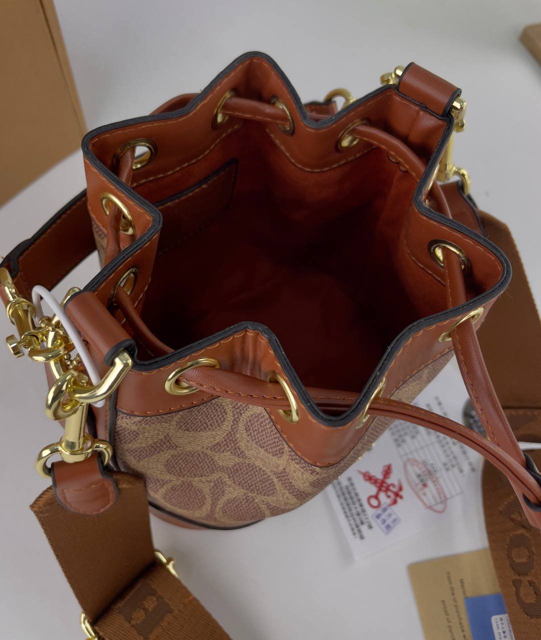 Dempsey Drawstring Bucket Bag -gab88070 - Image 4